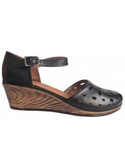 Pantofi perforati de dama din piele naturala 79