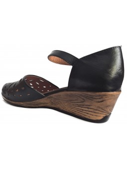 Pantofi perforati de dama din piele naturala 79