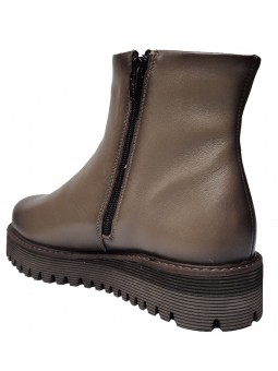 Ghete de dama din piele naturala 358 maro